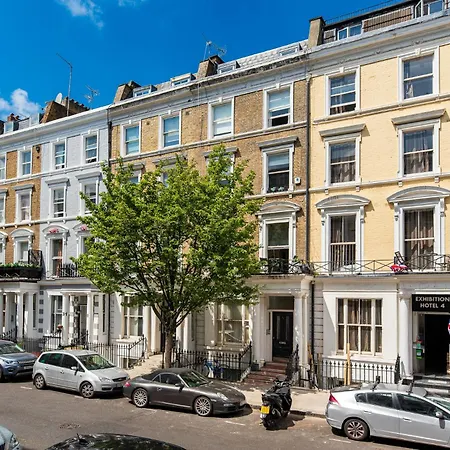 Apartment 2-bedroom Victorian In Kensington London