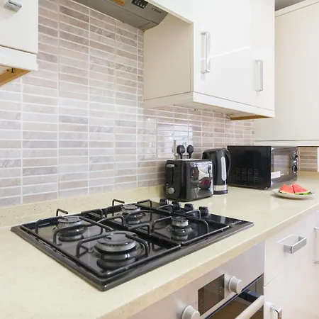Holloway Budget - 1 Minute To Emirates Stadium - Next To Station - Center * Londýn