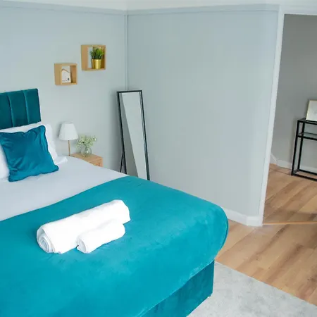 West London Hideaway - Free Parking! Dom wakacyjny *