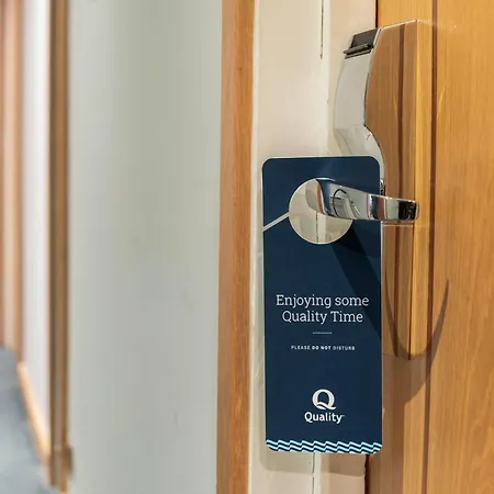 Quality Hampstead Hotel 3*