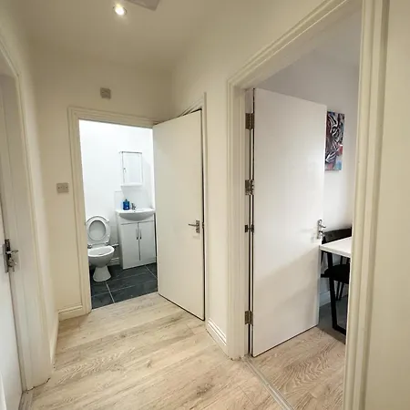 Apartment Flat B, In Earlsfield