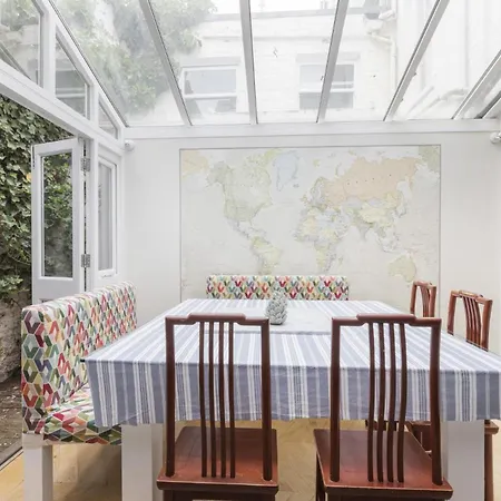 Whoops-a-daisy 3 Bedroom In Notting Hill