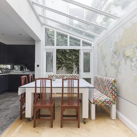 Holiday home Whoops-a-daisy 3 Bedroom In Notting Hill