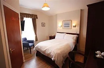 Glenlyn 3* フィンチリー