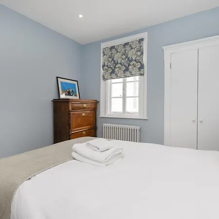 Whoops-a-daisy 3 Bedroom In Notting Hill London