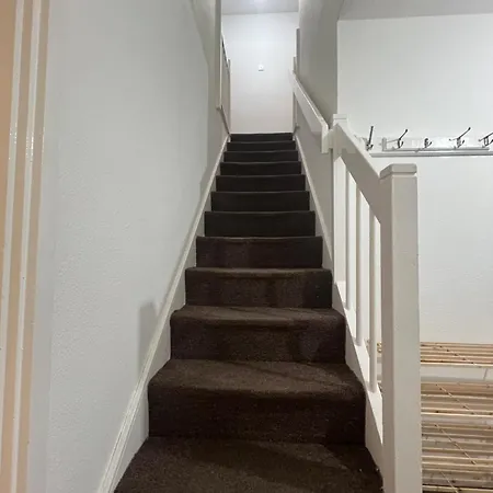 2 Bed Flat With Easy Access To Excel, Central London, City Airport, O2 *