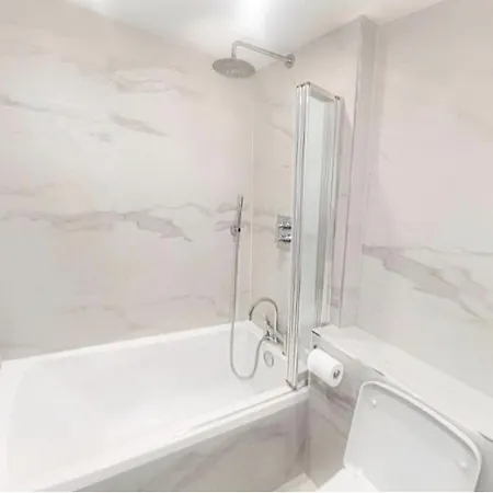 Chelsea Flat 10 Mins Harrods With Gym And Air Con Apartment London