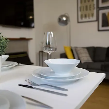 Apartamento 2 Bed Flat With Easy Access To Excel, Central London, City Airport, O2 *