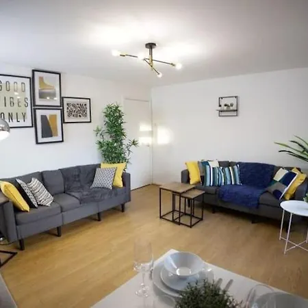 Apartamento 2 Bed Flat With Easy Access To Excel, Central London, City Airport, O2 Londres