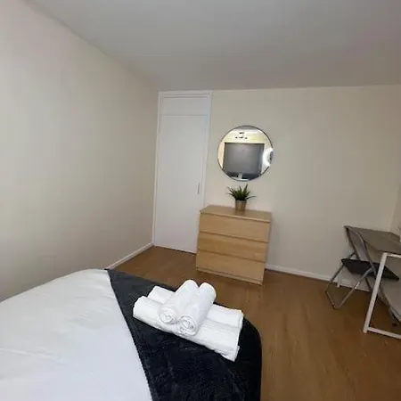 2 Bed Flat With Easy Access To Excel, Central London, City Airport, O2 Apartamento