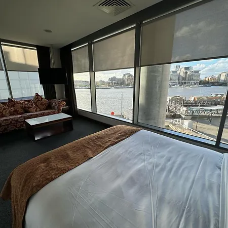 Hotel Rafayel & Londra
