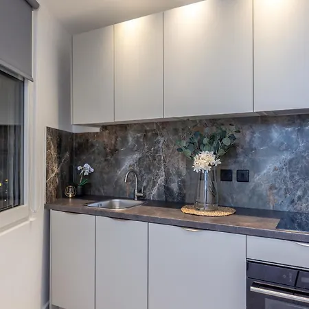 Apartment Diff-rent Living Harrow