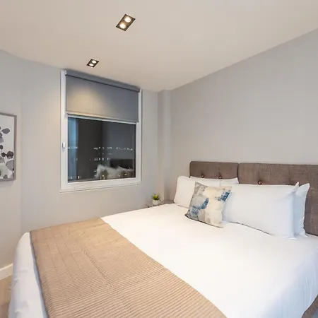 Apartment Diff-rent Living *
