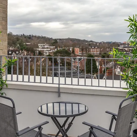 Apartment Diff-rent Living Harrow