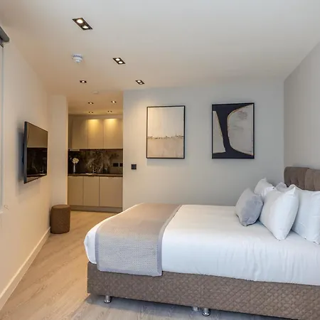 Apartment Diff-rent Living *