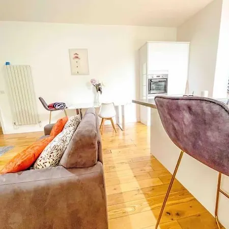 2 Bed Apartman London