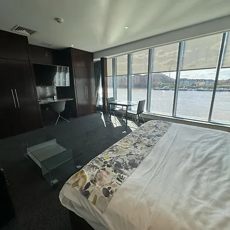 Hotel Rafayel & Londra