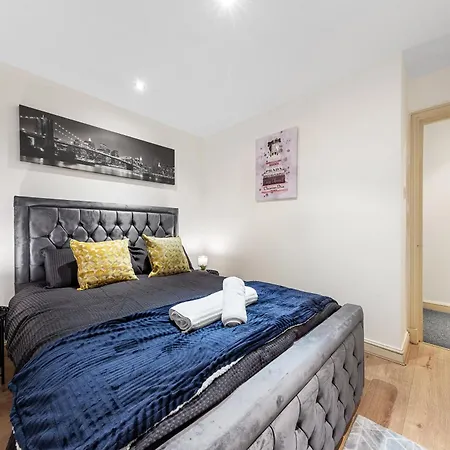 Your Elite Hyde Park Retreat 2-bedroom Luxury Flat Apartment London