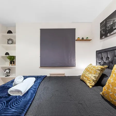 Your Elite Hyde Park Retreat 2-bedroom Luxury Flat London