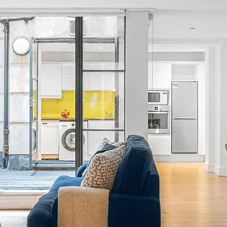 Heart Of Holborn - 2br With Patio - Cityapartmentstay