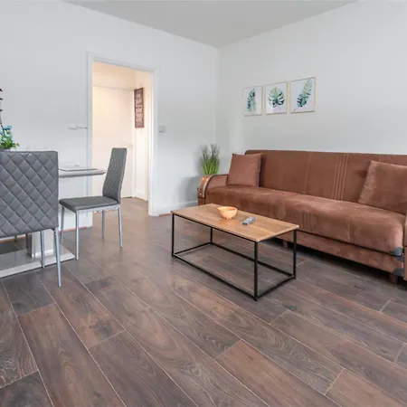 Apartment Modern Family W/wi-fi, Netflix, Self Check-in