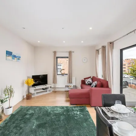 Apartment Modern One-bedroom Flat In Morden Sm4, London Morden (Greater London)