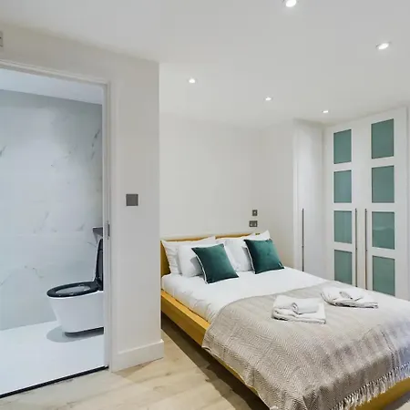 Pass The Keys Stylish 4-bed3-bath In Shoreditch * London