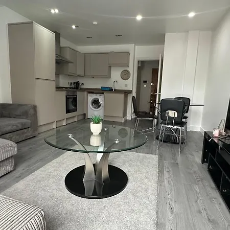 1 Bedroom Flat In Elephant And Castle Zone 1 * London