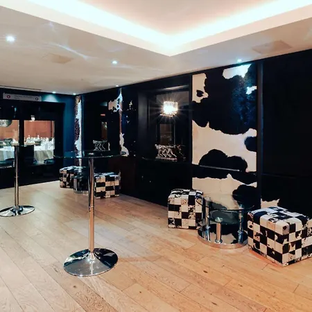 Doubletree By Hilton - Greenwich Hotel