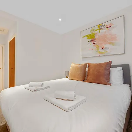 Urban Chic Retreat In Chelsea London