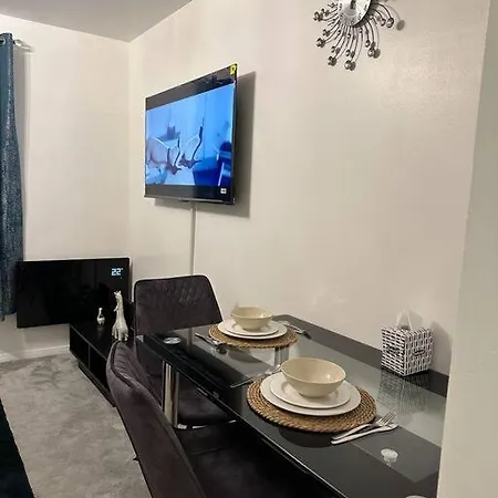 Apartment Lovely Modern One Bedroom Flat Close To Station *