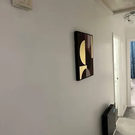 Apartment Lovely Modern One Bedroom Flat Close To Station *
