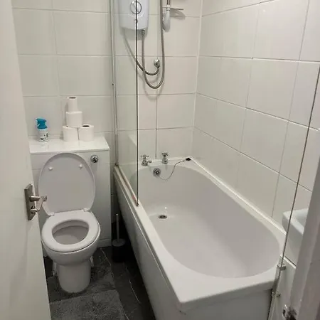 Lovely Modern One Bedroom Flat Close To Station Belvedere