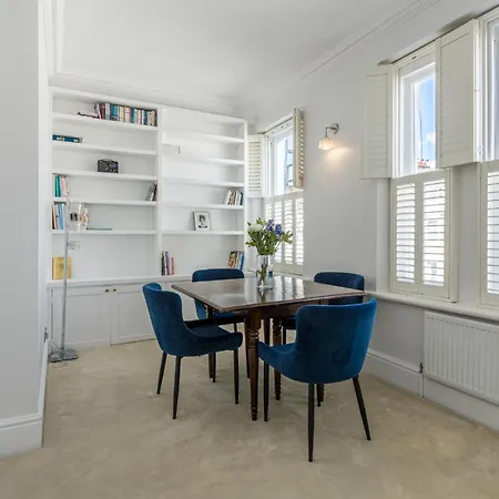Apartment Brigth & Beautiful 1br Flat In Earls Court London