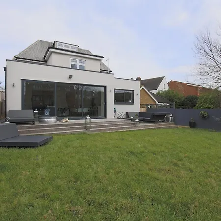 House For Wimbledon Tennis