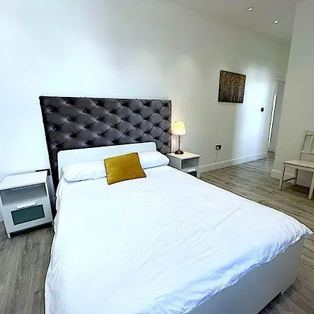 Apartment Harrow London