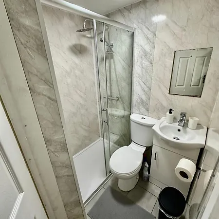 Guest house Stratford London