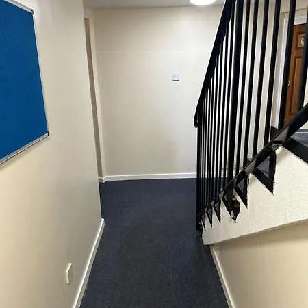 Lovely Two Bedroom Flat Apartment Thamesmead (Greater London)