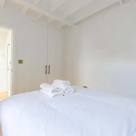 Luxuriously Compact 1bd Eco Clapham Common! * Londres