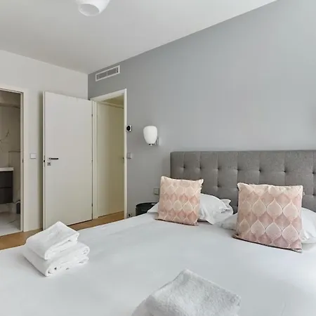Soho Center Apartment