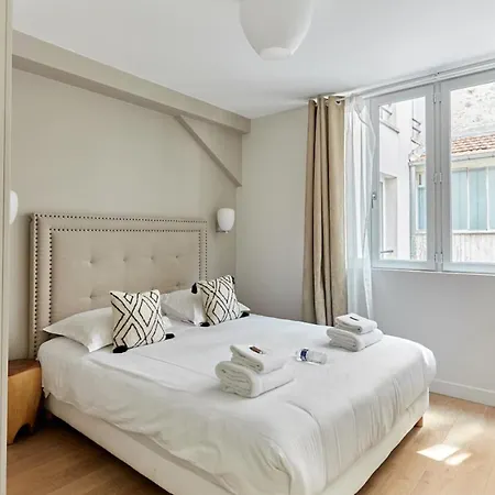Soho Center Apartment *