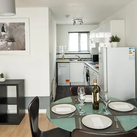 Fast Internet Flat Bridge Near Guys Hospital And Borough Market London