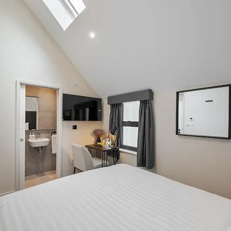 King's Cross Express Hotel 4*
