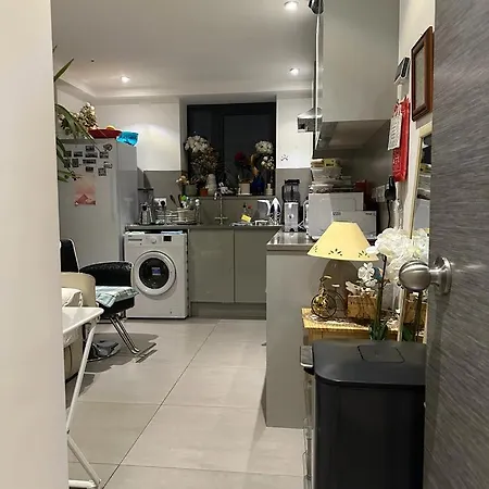 Apartment Ambar Jadwin Marahanata