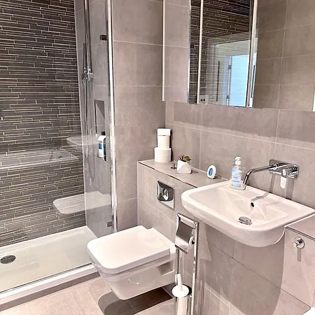 Apartmán 3 Bedroom Penthouse With Private Terrace, Battersea, Nine Elms Londýn