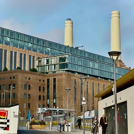 3 Bedroom Penthouse With Private Terrace, Battersea, Nine Elms Apartmán Londýn