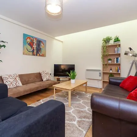 Appartamento Characterful 2 Bedroom In Brixton Londra