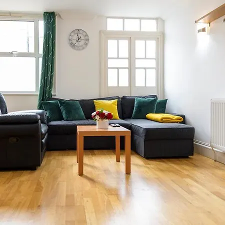 Spectacular 3 Bed In Blackheath Apartman *
