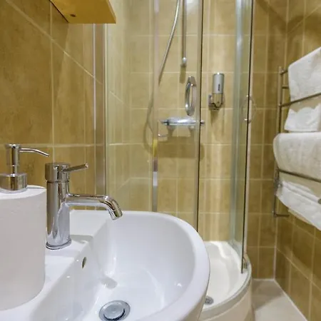 Spectacular 3 Bed In Blackheath Apartman London