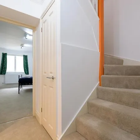 Spectacular 3 Bed In Blackheath * London